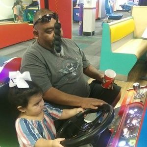 Meet your Posher, Rene